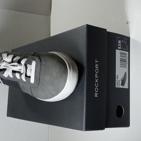 Sneaker - Picture 5 of 6